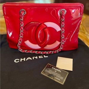 Like new Chanel bag authentic